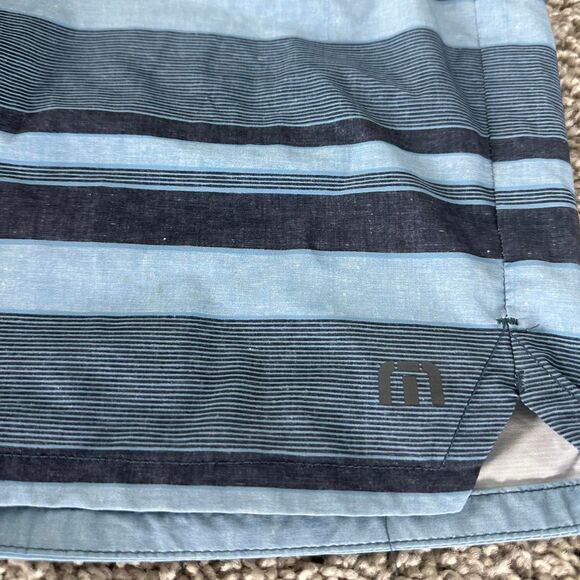 Travis Mathew Board Shorts Men 32 Blue Navy Striped Linerless - Picture 2 of 6
